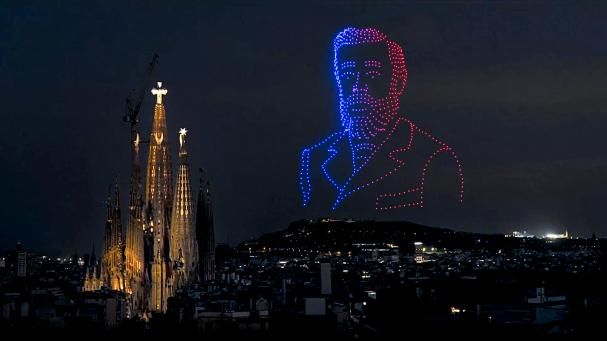 La Sagrada Família quasi completata vista dall'esterno, giugno 2026